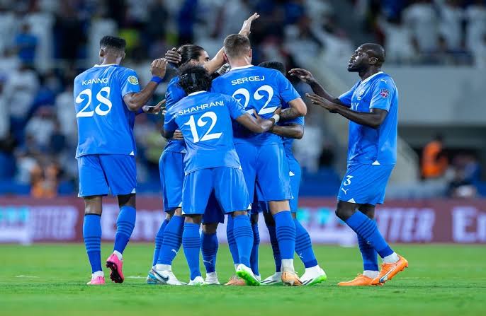 معلق مباراة الهلال والحزم