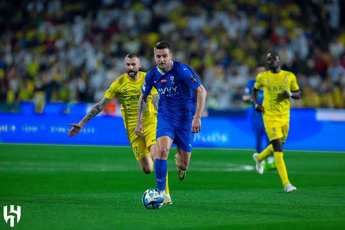 القنوات الناقلة لمباراة الهلال والنصر