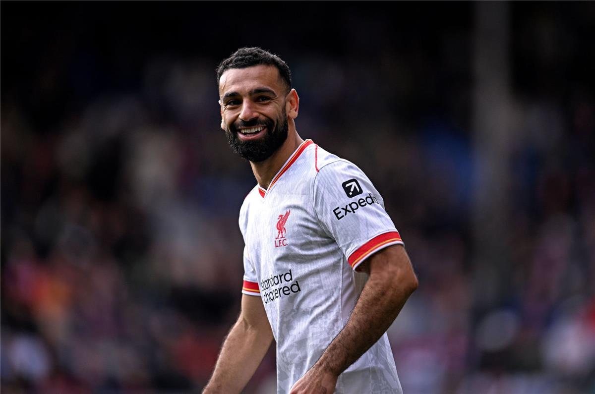 ليفربول يفقد خدمات محمد صلاح للأبد بفرمان من الأهلي السعودي.. ماذا حدث؟